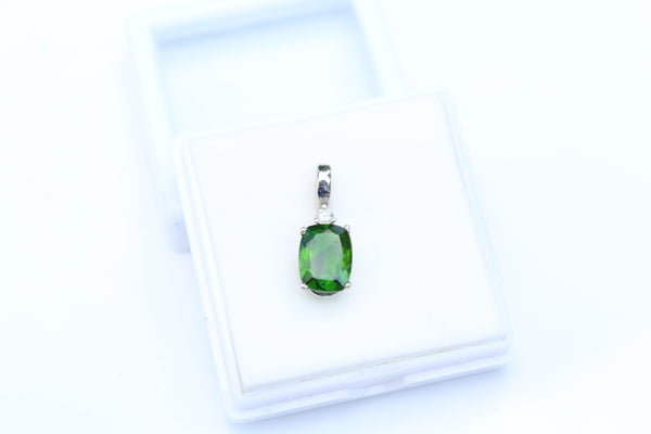 Chrome Diopside Pendant set in 14kt White Gold with Diamond Accent - Amazon Imports, Inc. - Fine Quality Gemstones and Jewelry Since 1978