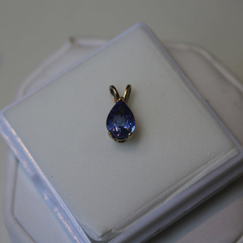 Tanzanite Pendant in 14 Kt. White Gold